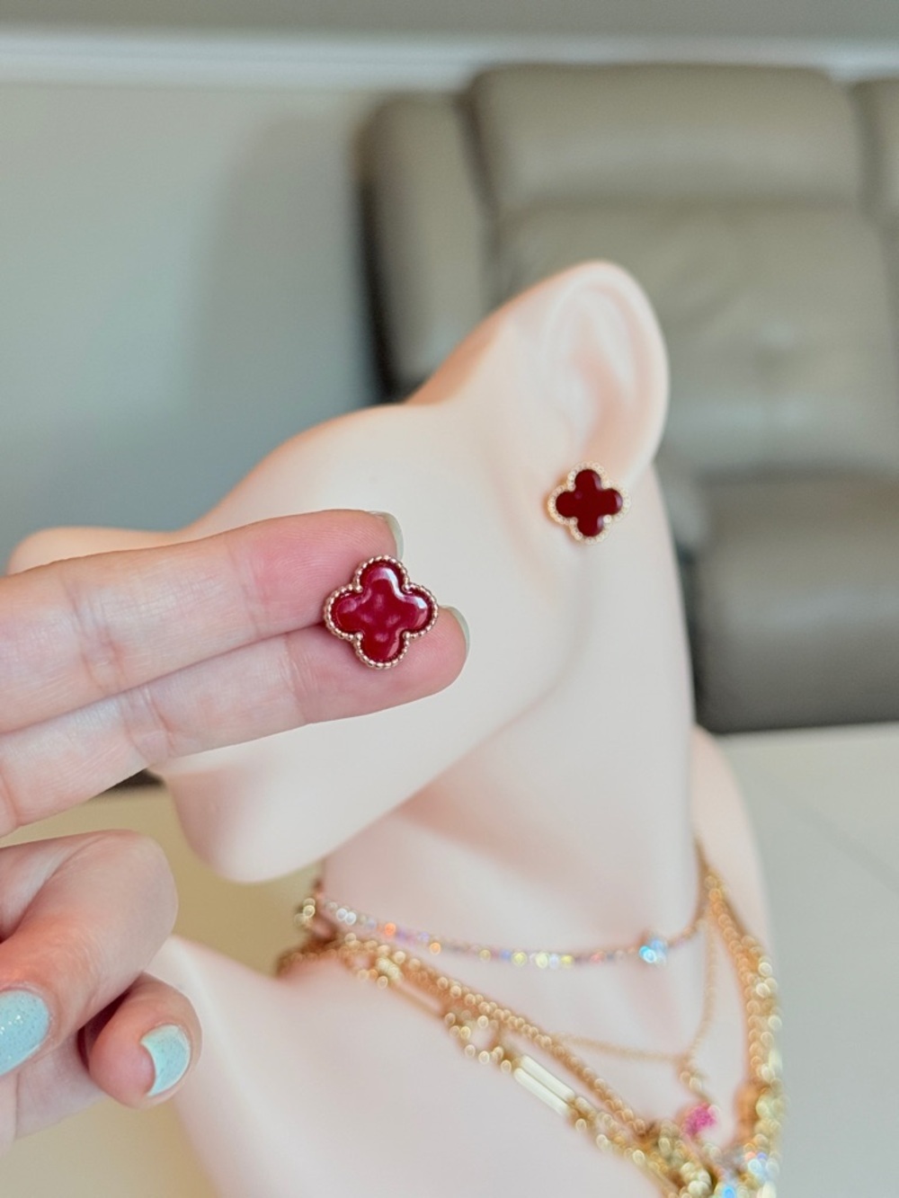 Gold Red Clover Stud Earrings - Picture 4 of 11